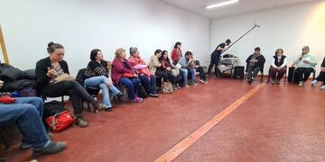 La Universidad Nacional de Tierra del Fuego organizó en la ciudad de Río Grande un conversatorio en torno al documental "Los Onas: la vida y muerte en Tierra del Fuego"