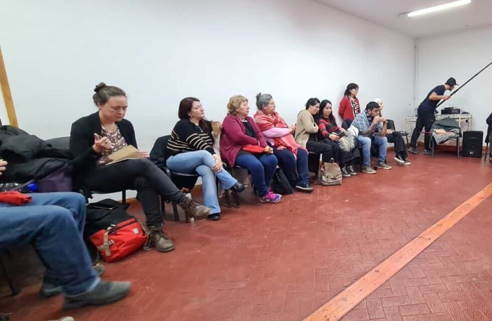 Se realizó la proyección del documental “Los onas vida y muerte en Tierra del Fuego”