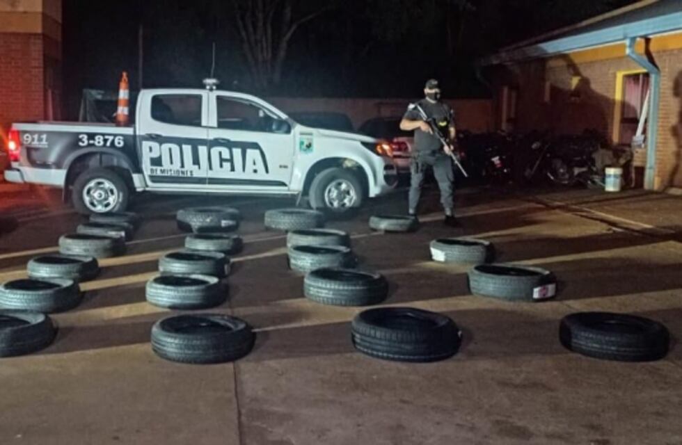 Efectivos policiales incautaron neumáticos de contrabando en Puerto Piray