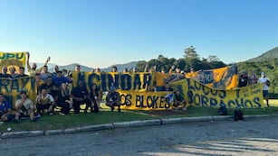 La comitiva de la Academia llegó a destino el día antes del primer partido de visitante.