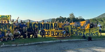 La comitiva de la Academia llegó a destino el día antes del primer partido de visitante.