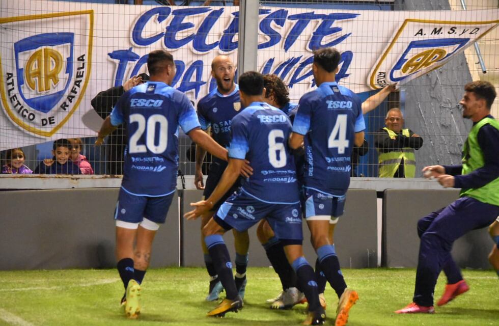 Atlético, sobre el final, le ganó a Villa Dálmine