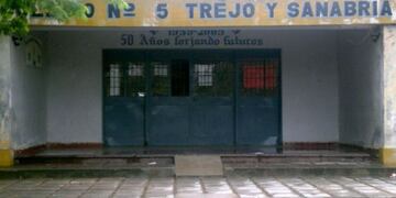 El Colegio Secundario Nº5 “Trejo y Sanabria” de Suncho Corral quedó completamente bajo agua.