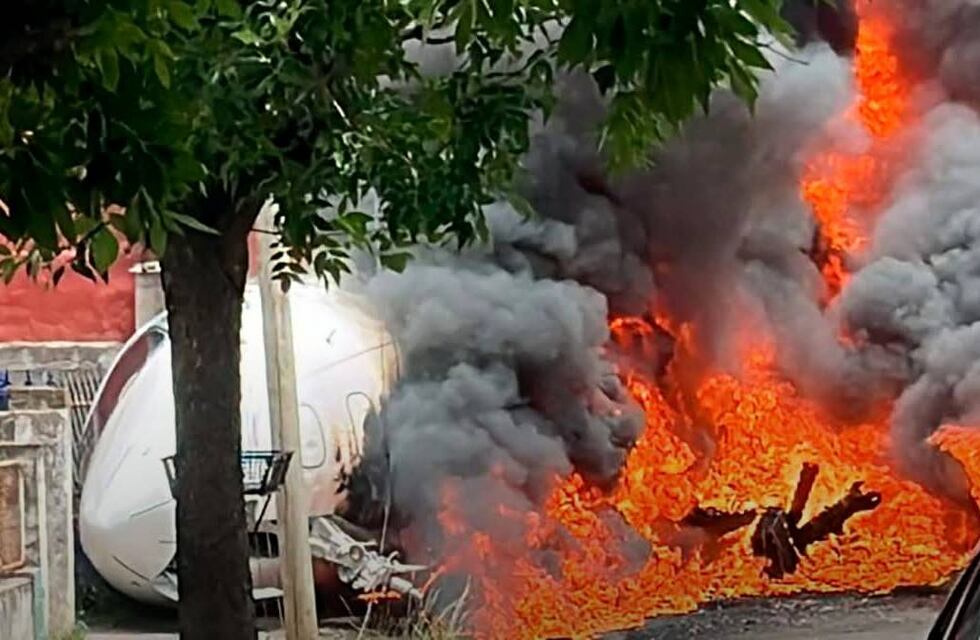 En video: nuevas imágenes del momento en que impactó el avión de Jorge Brito