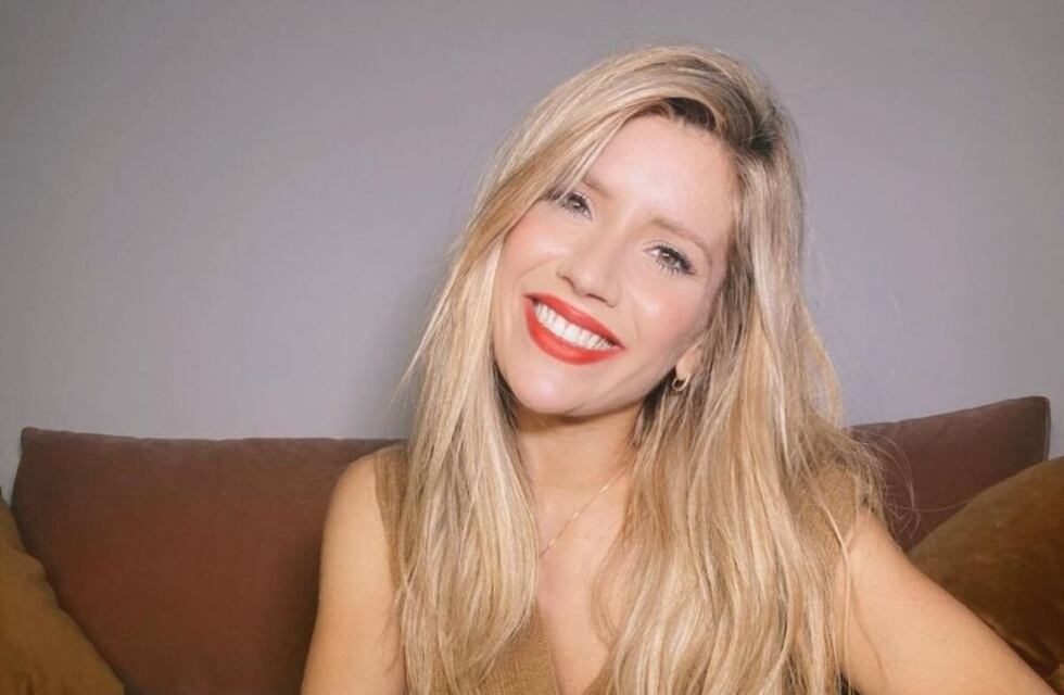 Laurita Fernández se despidió de “Bienvenidos a Bordo” y posó con un conjunto black and white