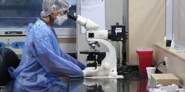 El Ministerio de Salud Pública investiga a cinco pacientes con neumonía