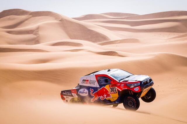 Nasser Al- Attiyah y su Toyota Hilux, dominadores de la anteúltima etapa del Dakar 2021.