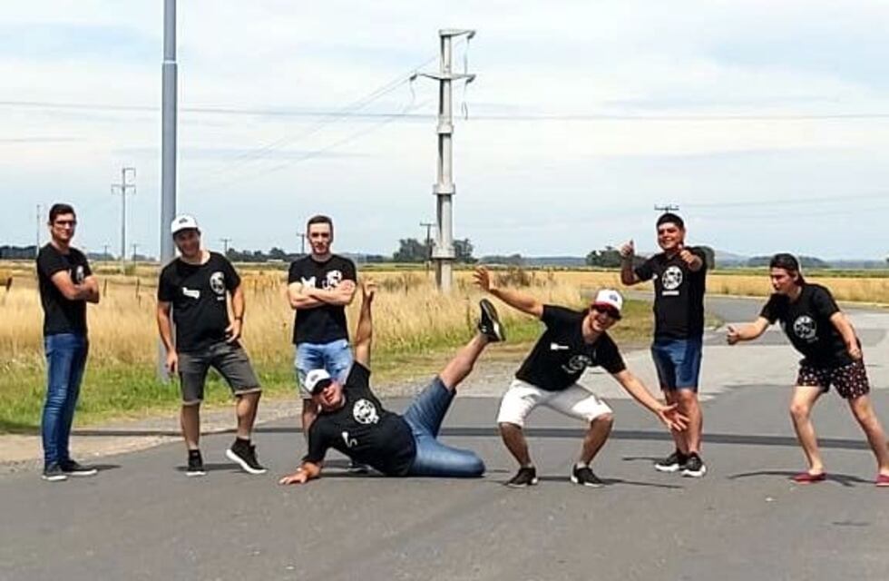 “Algo va a salir”, la banda líder de Lobería se expande a toda la región