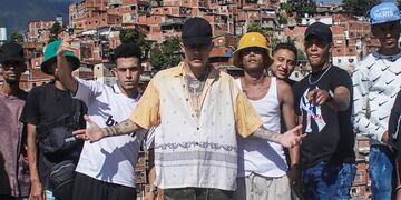 Versalle lanzó “Sonando en los barrios 6″ junto a Kashis.