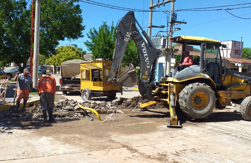 Solucionaron la rotura del caño de agua en Nicasio Yanez y Bartolomé Mitre
