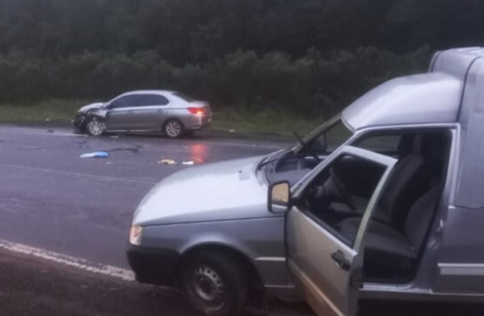 Choque frontal en San Ignacio deja tres heridos