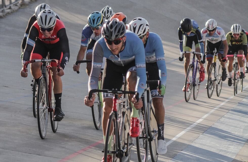 Ciclismo: arrancó la temporada de pista 2022 con Franco Vecchi en punta