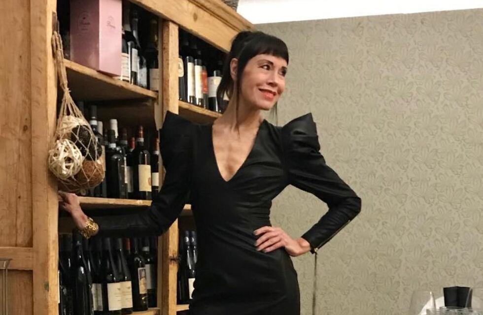 Tiene 72 años pero la confunden con una modelo adolescente: quién es la mujer de la “eterna juventud”