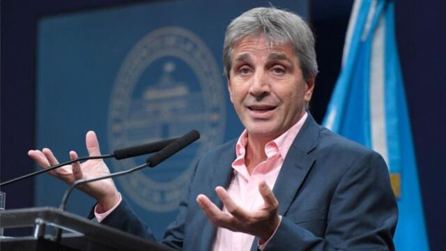 La dura propuesta de Luis Caputo: “La gente va a tener que vender dólares para pagar impuestos”.