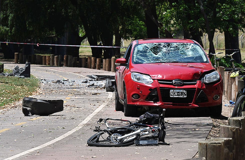 Perdió el control del auto y atropelló a cinco personas en los Bosques de Palermo: murió una mujer