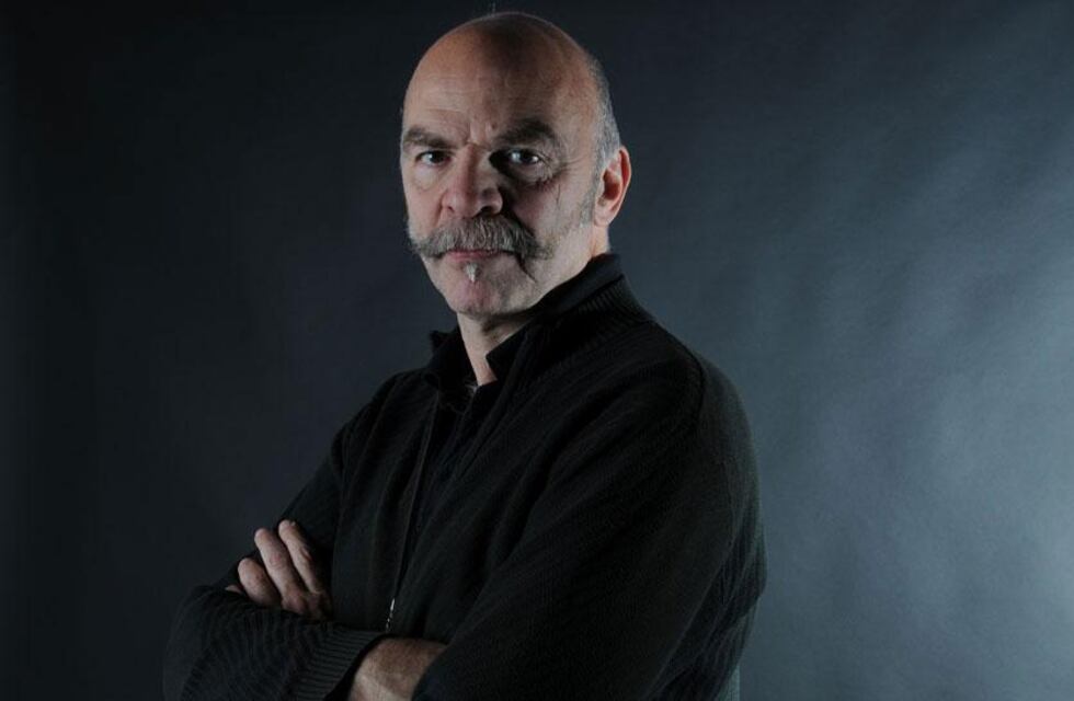 Martín Caparrós: “En Argentina se preguntan qué será lo menos espantoso para votar”
