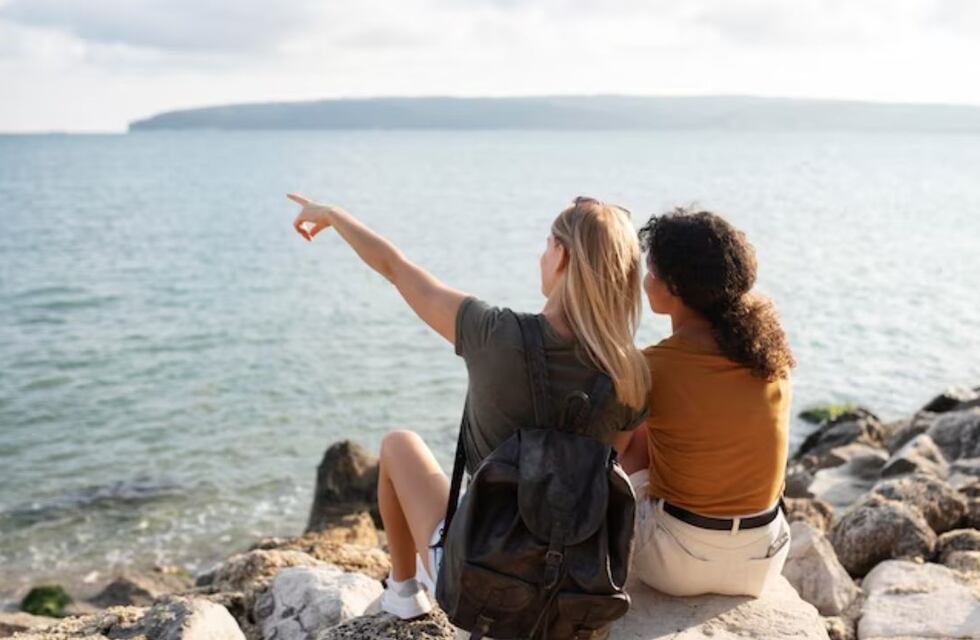 Previaje 5: tres destinos para ir en una escapada con amigos