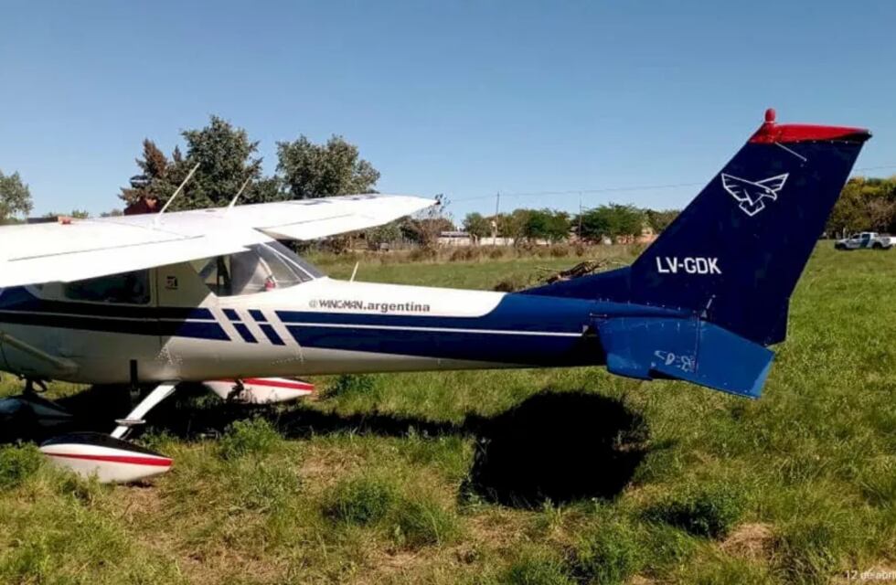 Aterrizaje de emergencia en inmediaciones al Lago Urugua-í