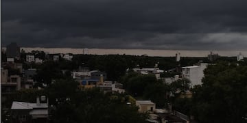 Rigen alertas naranjas y amarillas por tormentas para 10 provincias.