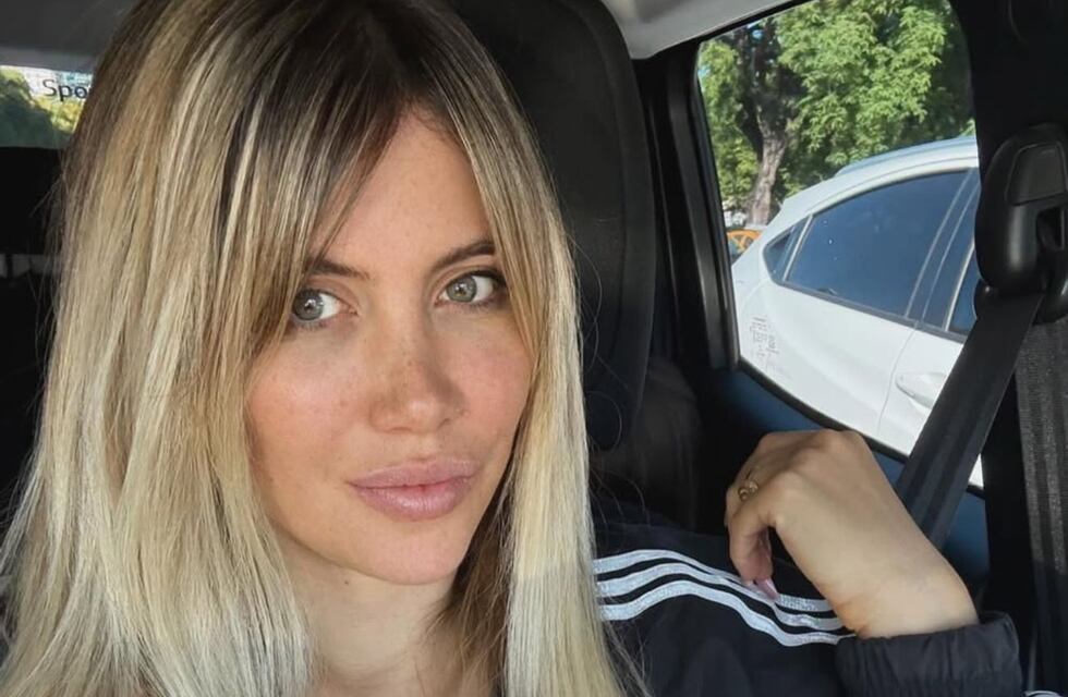 La previa de San Valentín: Wanda Nara deslumbró con una producción de fotos subida de tono con L-Gante