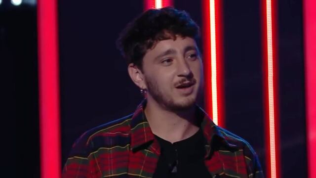 El joven de 26 años interpretó "Durazno sangrando" y "Ya no hay forma de pedir perdón".