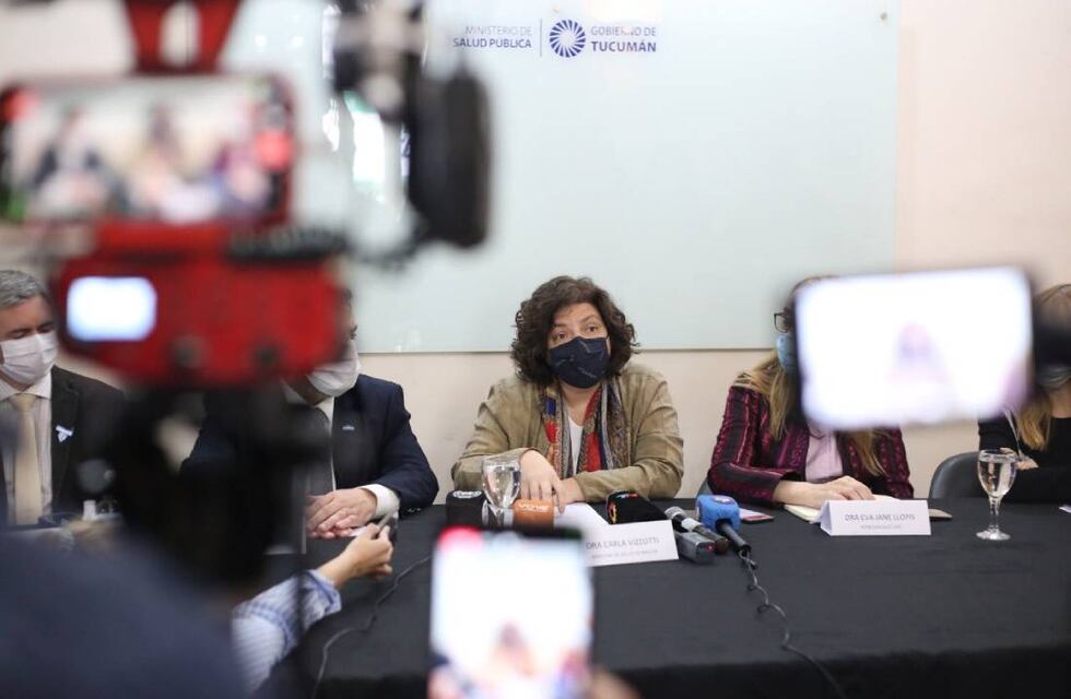 Vizzotti aclaró que “no hay que tener una alerta en particular” sobre el brote de Legionella y explicó cómo se transmite