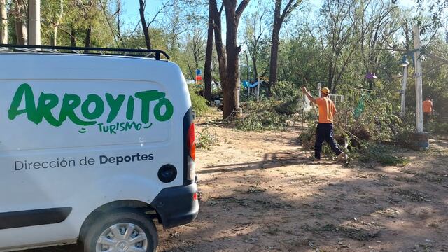 Personal de la Municipalidad de Arroyito colaboró con Río Primero