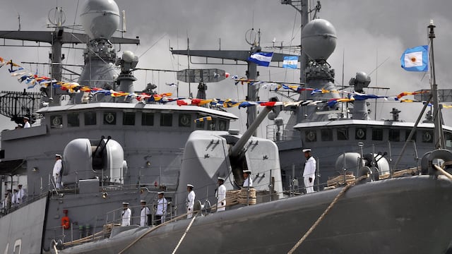 Puerto Belgrano: Ceremonia del 146° aniversario de la Flota de Mar