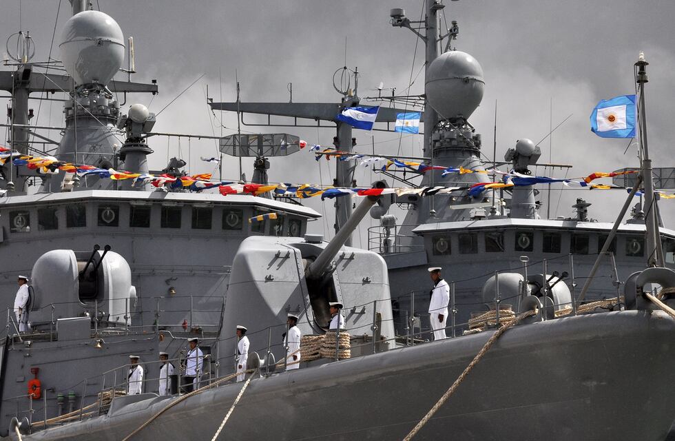 Puerto Belgrano: Ceremonia del 146° aniversario de la Flota de Mar