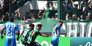 El "Lobo" jujeño buscó el protagonismo en el primer tiempo en Mataderos, pero careció de claridad en el área rival.