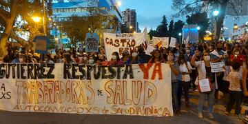 Continúan los reclamos del personal de Salud autoconvocado en Neuquén (Twitter: @autonconvocados)