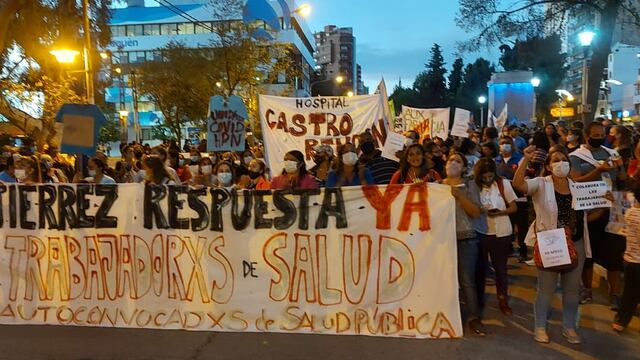 Continúan los reclamos del personal de Salud autoconvocado en Neuquén.