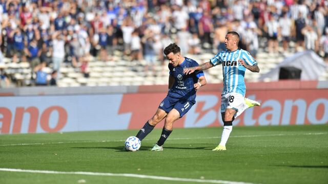 Valentín Depietri marcó un golazo de contragolpe para darle la ventaja a Talleres sobre Racing en el estadio Kempes, por la fecha 15 de la Liga Profesional. (Javier Ferreyra / La Voz)