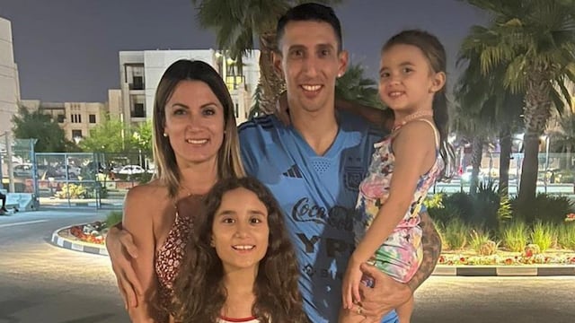 Las hijas del futbolista rosarino alentaron a La Scaloneta en la previa del encuentro.