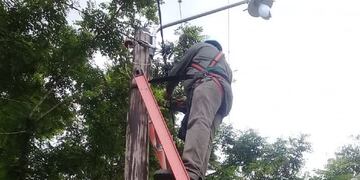 Los ladrones se roban hasta las luces de la calle, en Anisacate (Resumen de la Región).