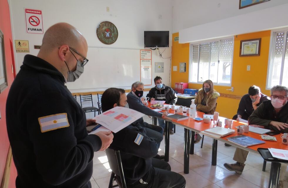 Funcionarios del “Ministerio de Defensa Nacional” darán una charla en el Cuartel de Bomberos Volunarios de Pérez