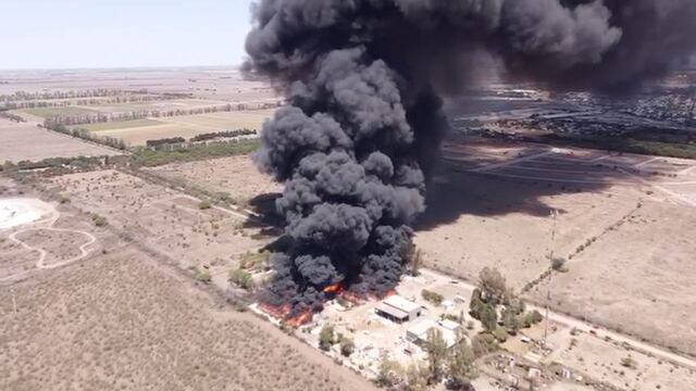 Bomberos controlaron el incendio en Monte Cristo.