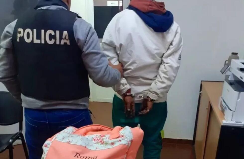 Posadas: detienen a dos presuntos delincuentes que habrían ingresado a robar en una farmacia