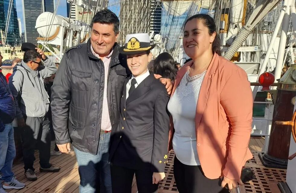 Una joven entrerriana marca un hito en la historia de la Fragata Libertad