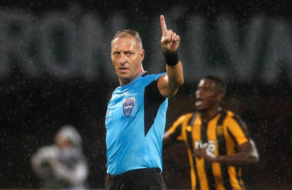 Copa de la Liga Profesional: Néstor Pitana dirigirá la final entre Colón y Racing