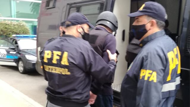 Juan Francisco "el Francés" Viarnes llegó a Córdoba el viernes 23 de abril, extraditado desde Paraguay (La Voz).