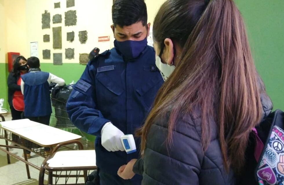 Este miércoles, Castellano recibe a los padres que quieren el regreso a las aulas en 2021