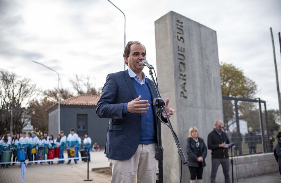 Sigue en Río Cuarto la polémica por la bandera de la diversidad: qué dijo el intendente Juan Manuel Llamosas