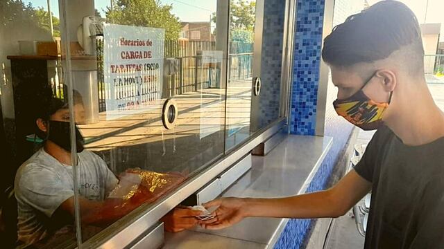 La tarjeta Movi puede recargarse en cabinas y también por sistemas de banca electrónica. (@movilidadros)