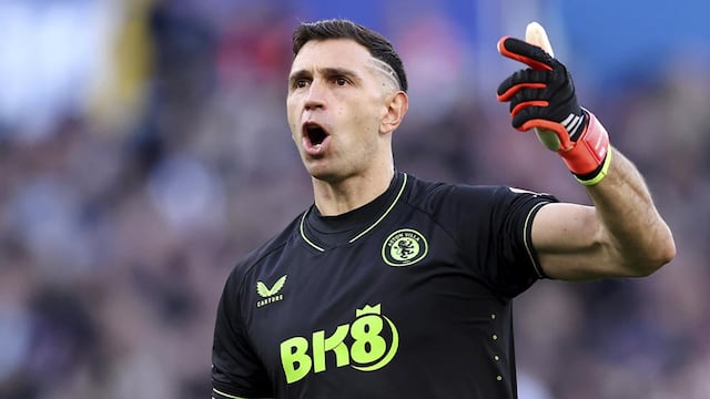 El arquero del Aston Villa.