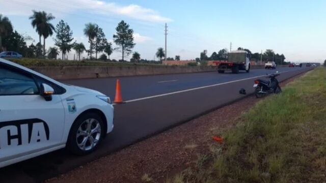 Motociclista despistó tras pinchar una cubierta en Candelaria.