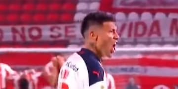 El puntaltense Domingo Blanco convirtió el tercer penal de Independiente.
