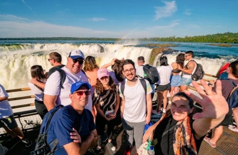 Misiones se convierte en el destino favorito de miles de turistas en este fin de semana XXL