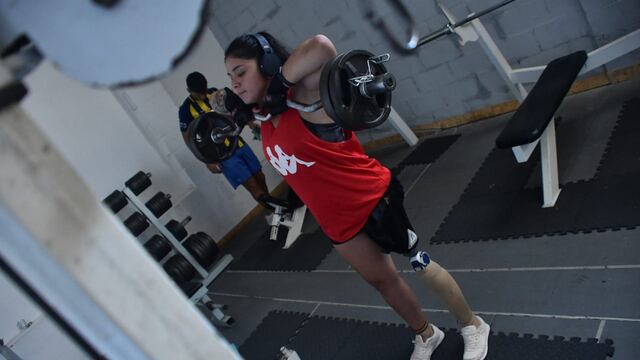 Deportista necesita una nueva pierna ortopédica.