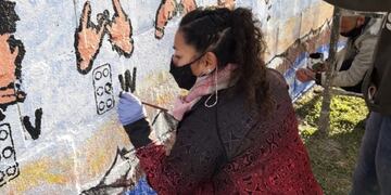 Se inauguró en Bariloche el primer mural de lengua de señas-braille del país